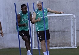 El Lille pone sus ojos en Romain Perraud