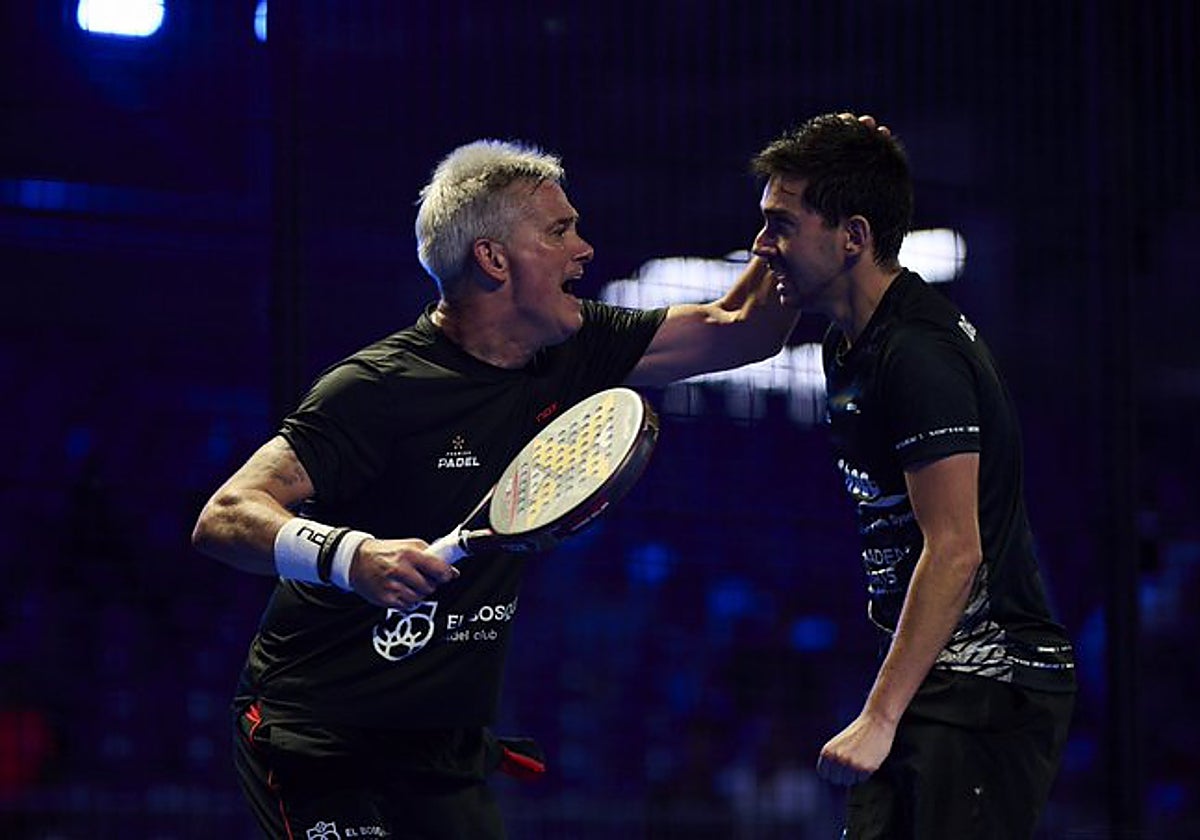 Miguel Lamperti y Mario del Castillo celebrando un punto