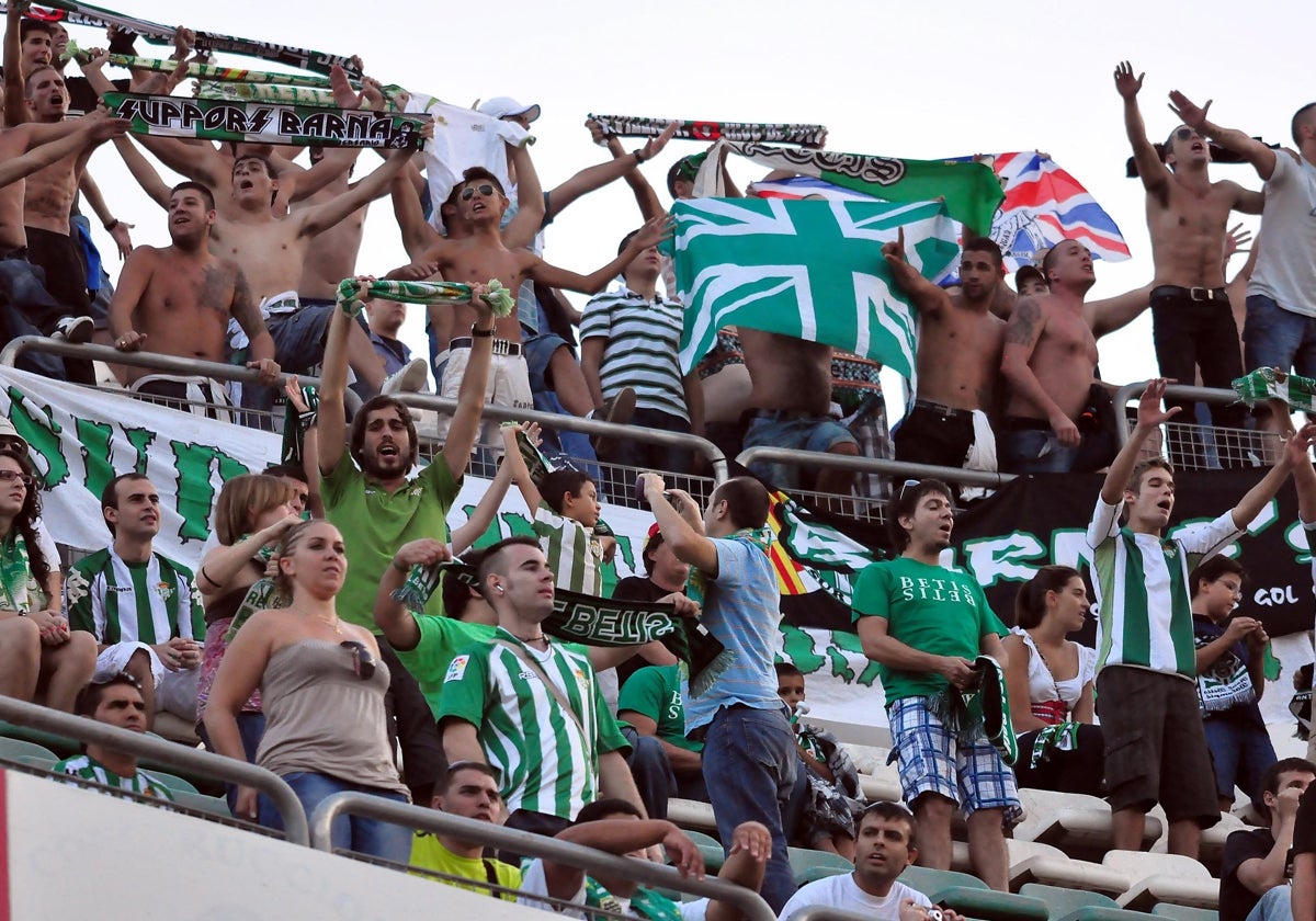 La afición del Real Betis durante un partido fuera de casa