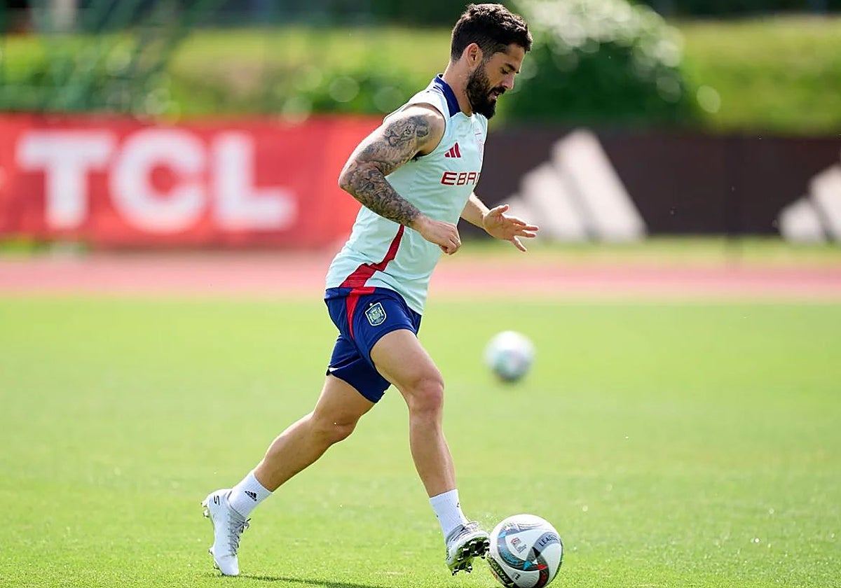 Isco, en un entrenamiento de la selección española para la fase final de la Nations League