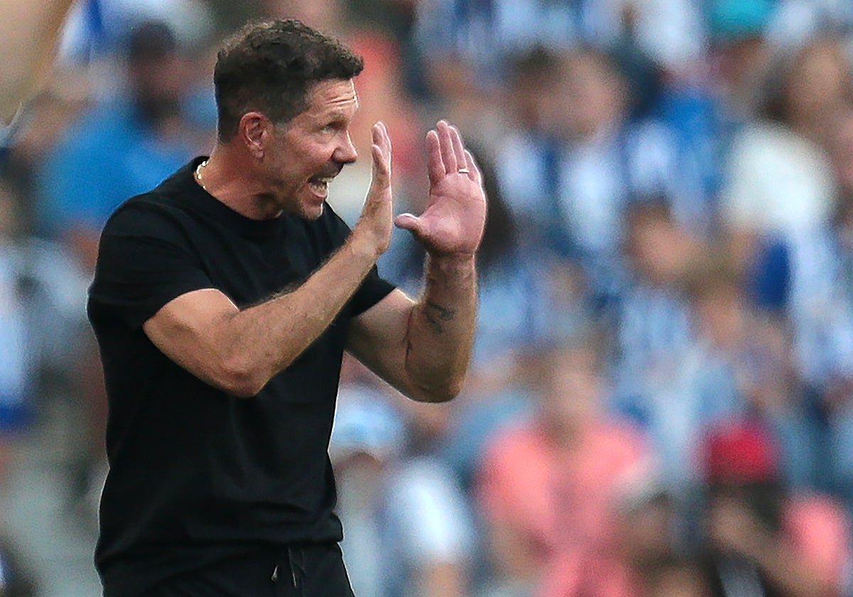Simeone, en la derrota ante el Oporto en el primer partido de pretemporada del Atlético de Madrid