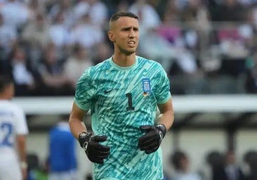 El Sevilla FC negocia con el Newcastle la incorporación de Vlachodimos