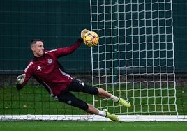 Vlachodimos consuma la 'revolución' de la portería del Sevilla FC