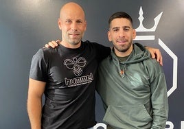 Josep Caballero, junto a Ilia Topuria