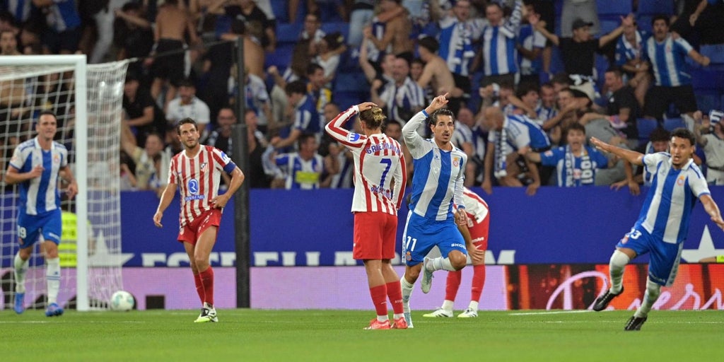 Un decepcionante Atlético se deja remontar en Cornellà