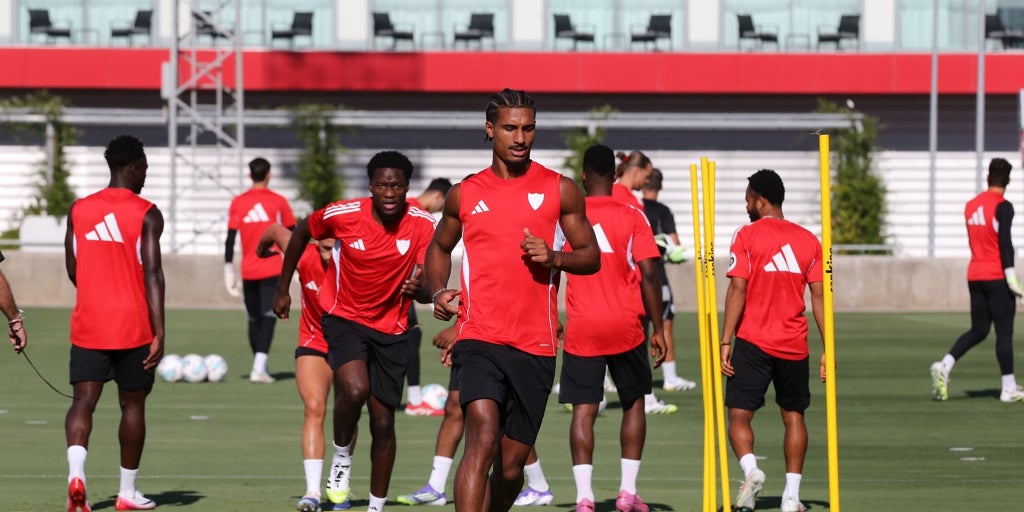 El Bayer Leverkusen sube su oferta por Badé por encima de los 30 millones y el acuerdo con el Sevilla FC está al caer