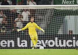 Pau López, la primera gran decisión de Pellegrini para la portería del Betis