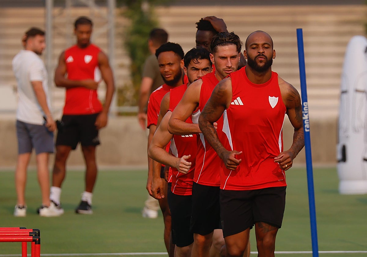 Cuatro nuevas ausencias en el regreso al trabajo del Sevilla FC