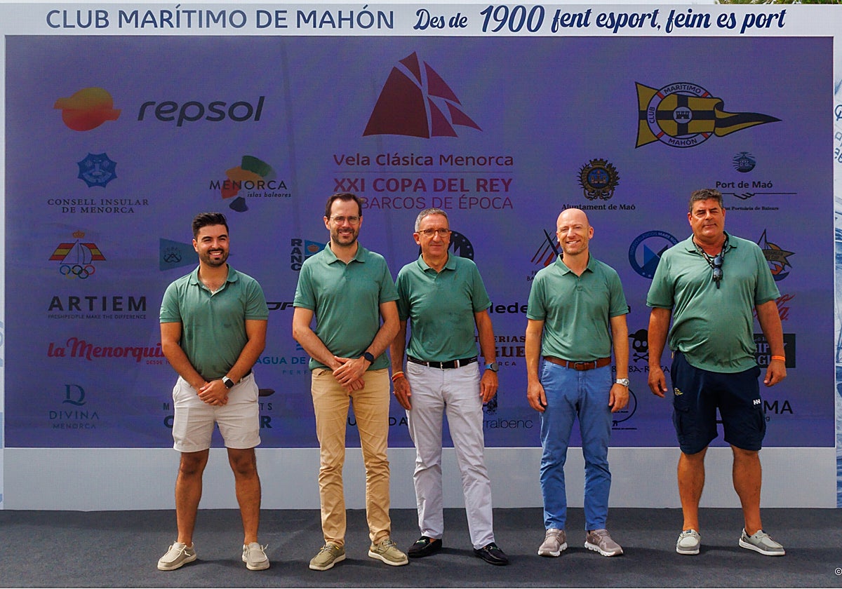 Fernando Pérez Gavilán, Héctor Pons, Basilio Ferrer, Adolfo Vilafranca y Nacho Marra en la presentación de la XXI Copa del Rey Repsol