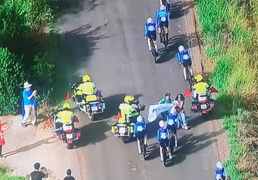 Los manifestantes con los ciclistas del Israel