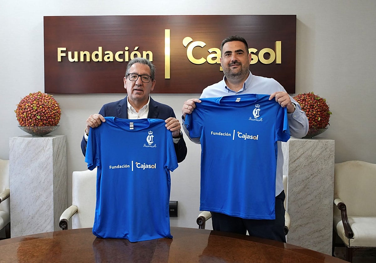 El presidente de la Fundación Cajasol, Antonio Pulido,  y el presidente de Real Ciencias, Rafael Monserrat