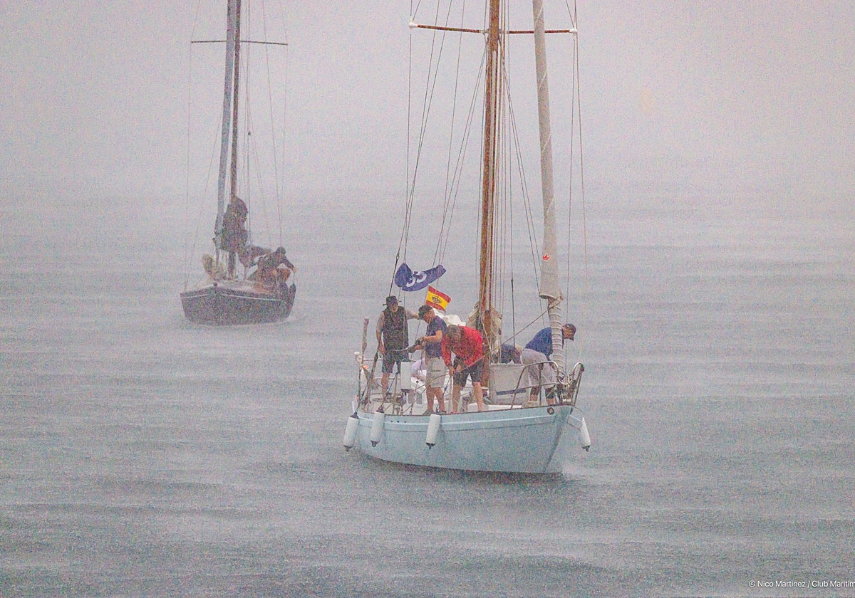 Chubasco en el puerto de Mahón