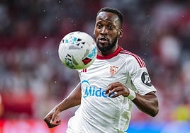 El Nottingham Forest se une a la puja por Lukebakio, la clave para desatascar el mercado final del Sevilla