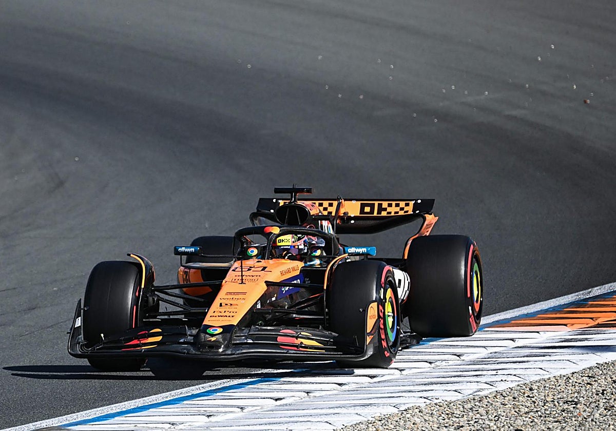 Oscar Piastri, al volante del McLaren en el circuito de Zandvoort