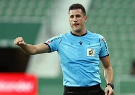 Isidro Díaz de Mera dirigirá el Betis - Athletic en la Cartuja