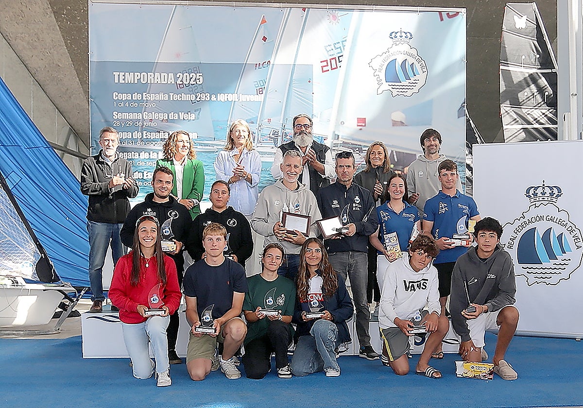 Foto de família de todos los premiados