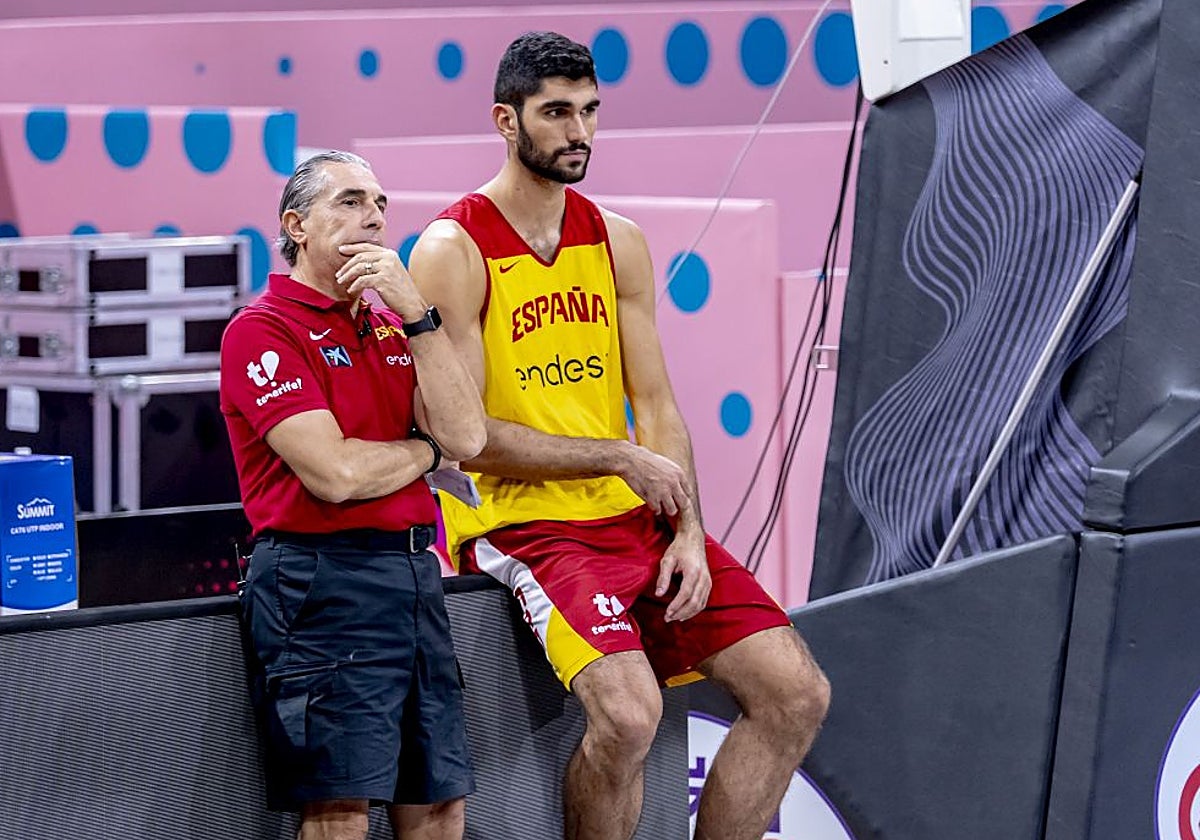 Scariolo y Aldama, en un entrenamiento de la selección