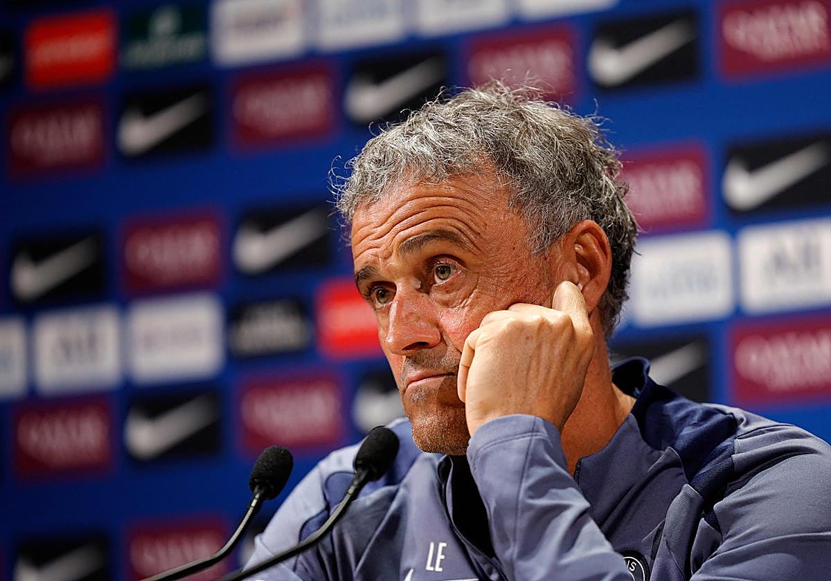 El entrenador del Paris Saint-Germain, Luis Enrique Martínez,
