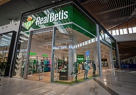 El Betis inaugura una nueva tienda oficial en Lagoh Sevilla