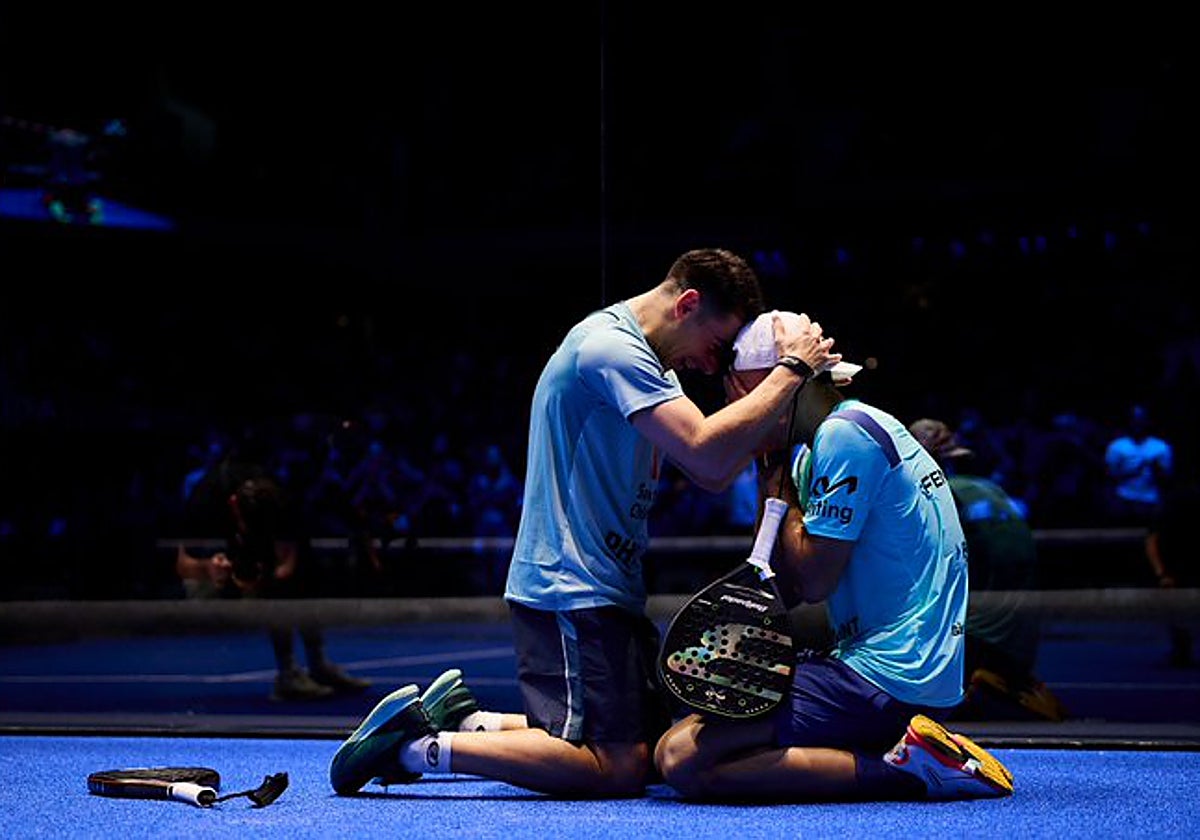 Di Nenno y Augsburger celebrando su victoria al terminar el partido