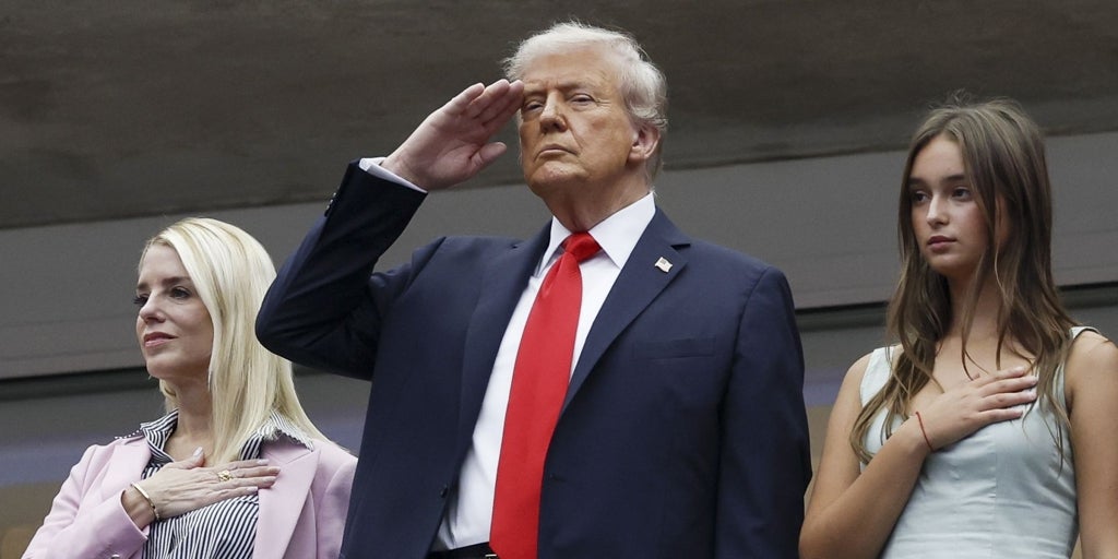 El abucheo gana a los aplausos en el regreso de Trump al US Open