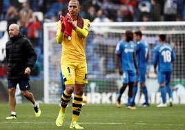 Joel Robles revive la polémica del 'derbi del palo': «Lo lanzaron al jugador menos adecuado»
