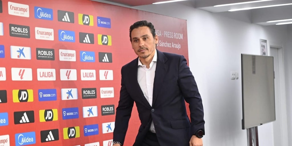 El Sevilla FC reduce su gasto en plantilla en 24 millones, lejos aún de lo que necesita el club