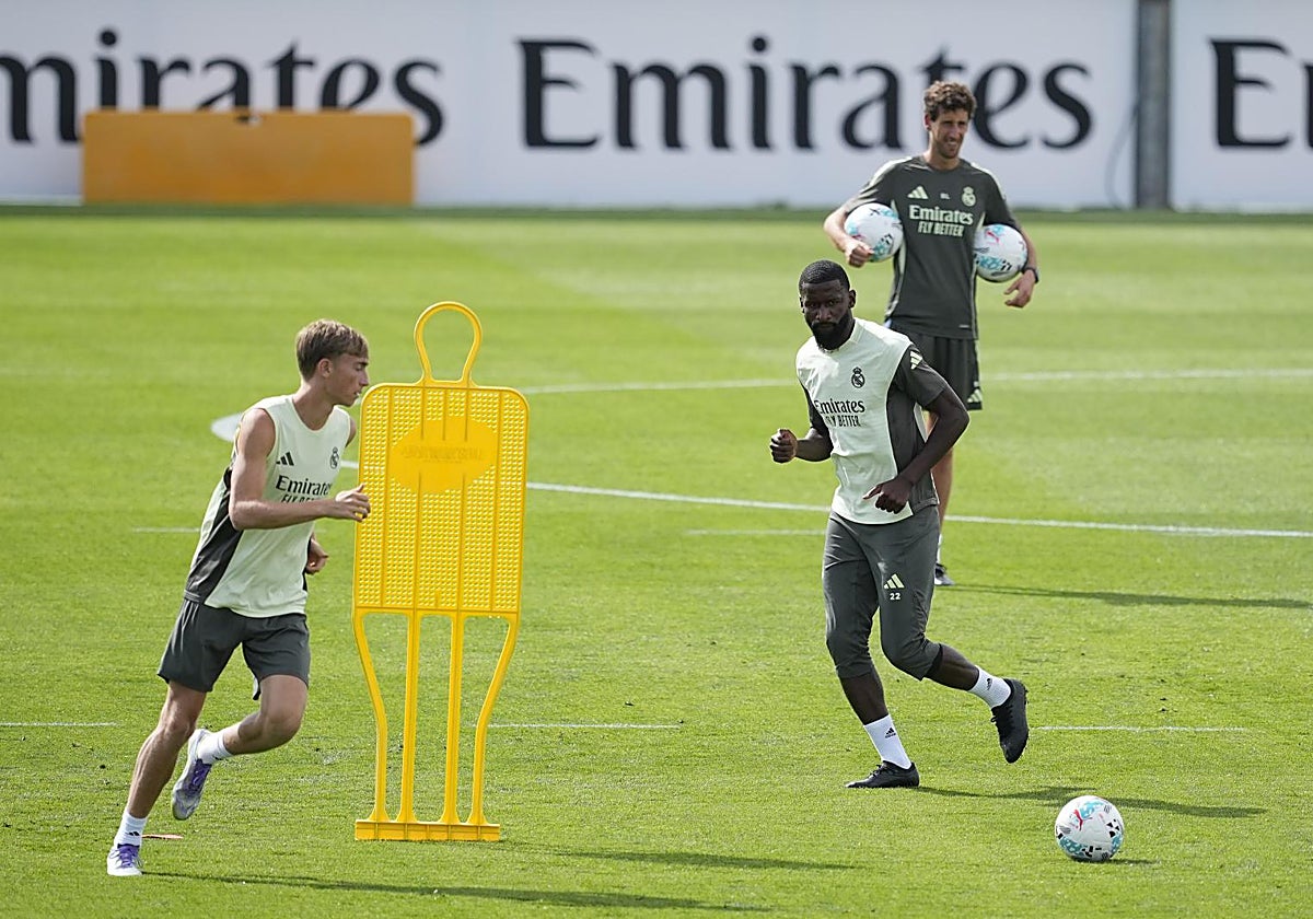 Rüdiger, en un entrenamiento del Real Madrid