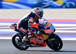 Perrone irrumpe en la igualada pugna por la pole entre Rueda y Muñoz