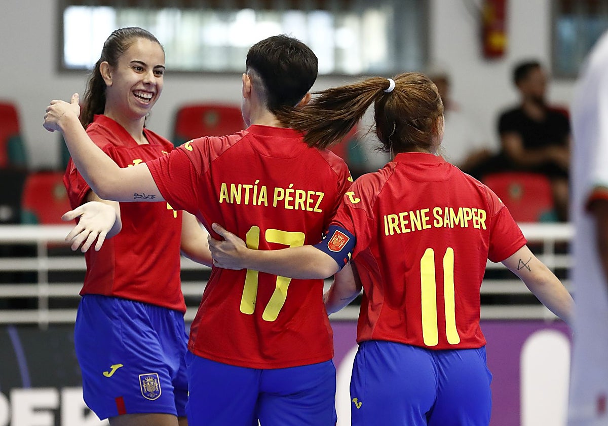 idannyeli satisfies your hidden desires