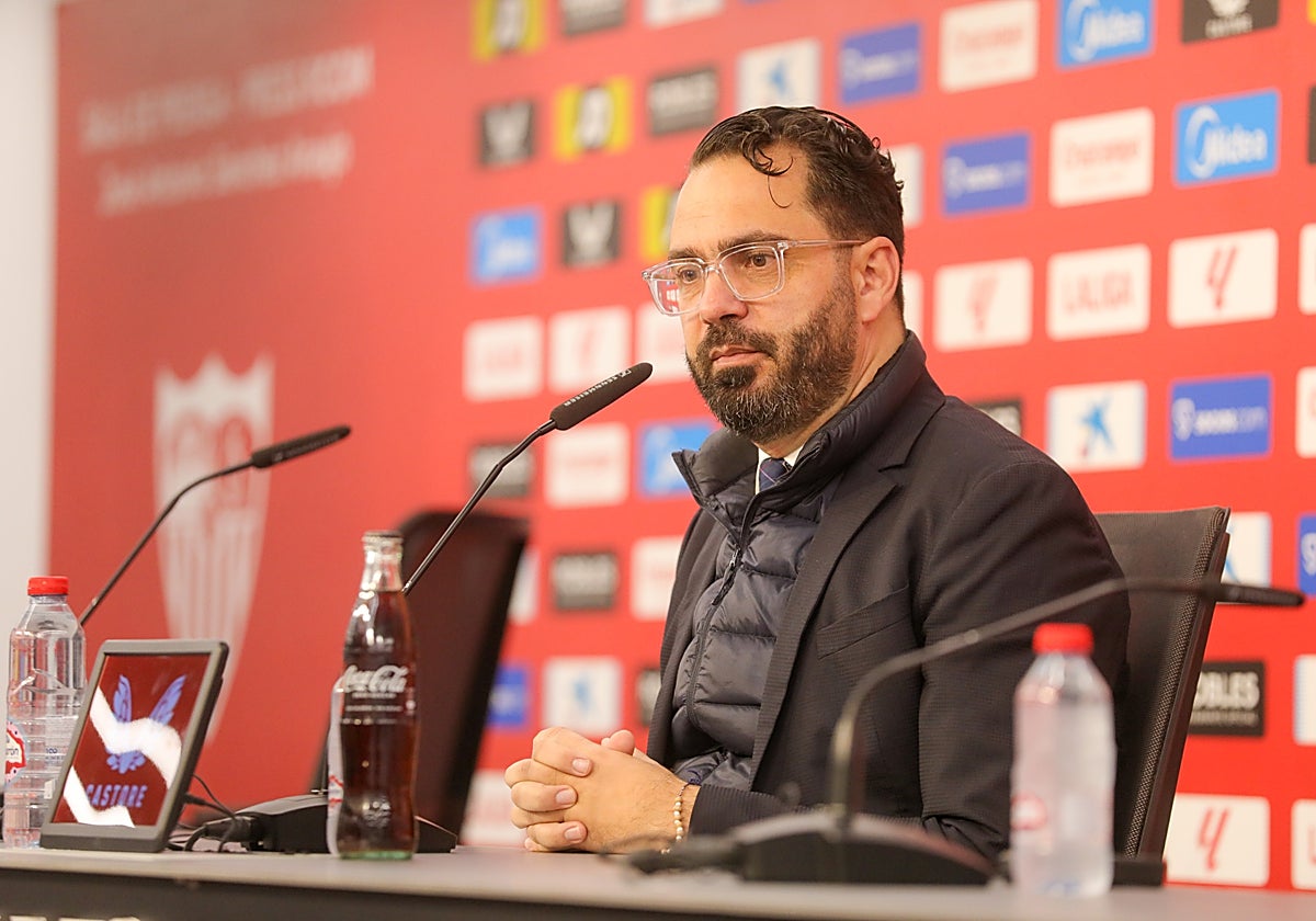 Víctor Orta, en la sala de prensa del Ramón Sánchez-Pizjuán
