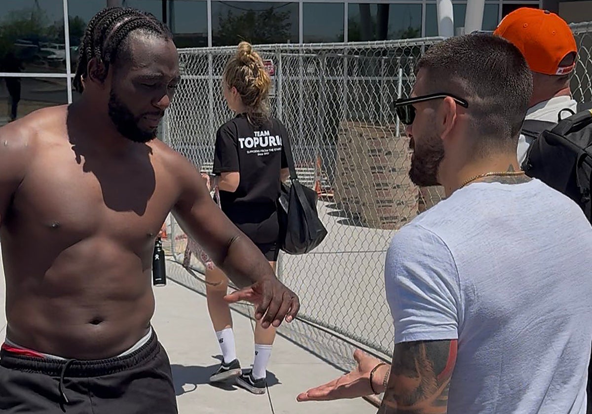 Ilia Topuria saluda a Terence Crawford en Las Vegas