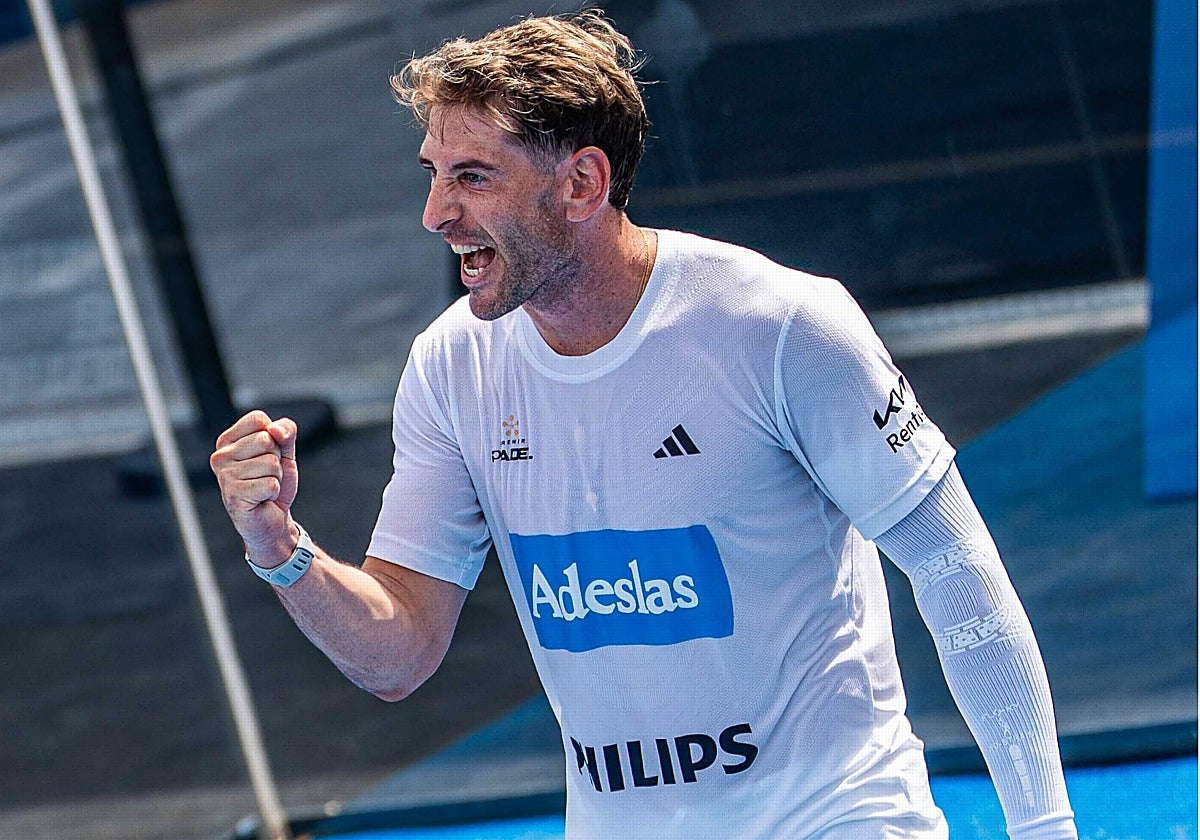 Alex Ruiz celebrando un punto durante el encuentro