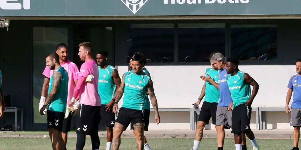 Bartra y Llorente apuntan a ser bajas en el Betis - Nottingham Forest