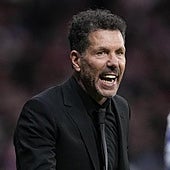 Dos defensas, el cambio con el que empezó la remontada: «No teníamos que perder el orden»