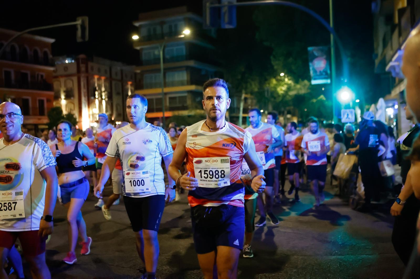 Búscate en la galería de imágenes de ABC de la Carrera Nocturna de Sevilla 2025