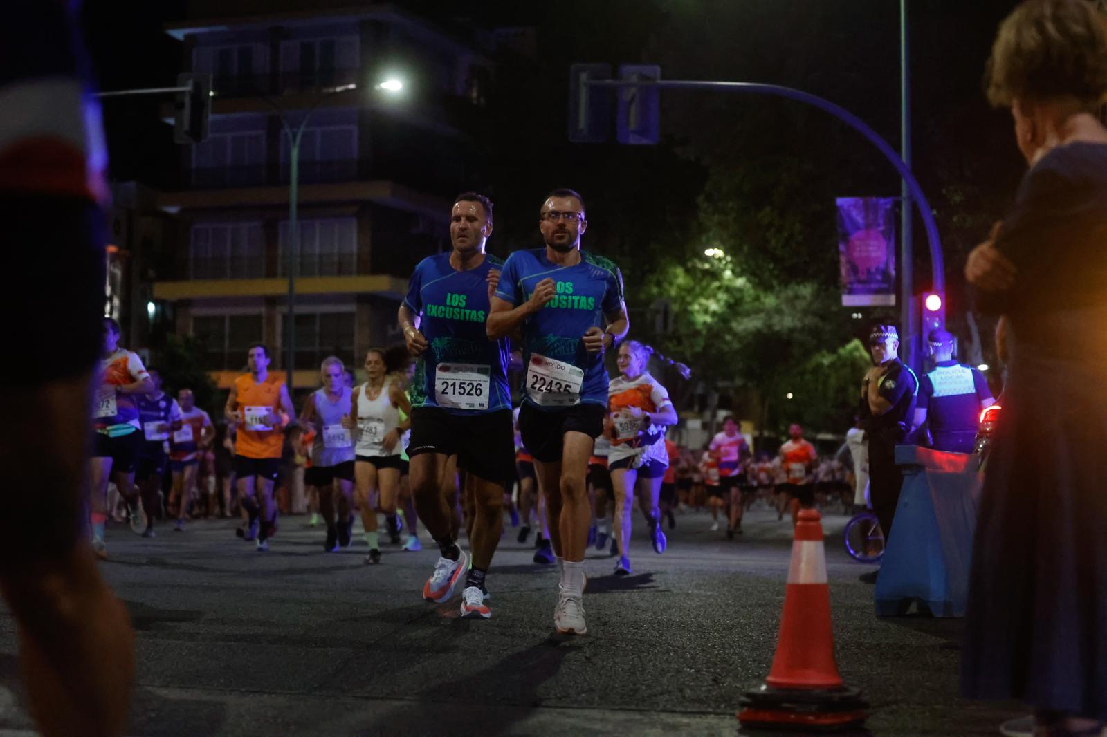 Búscate en la galería de imágenes de ABC de la Carrera Nocturna de Sevilla 2025