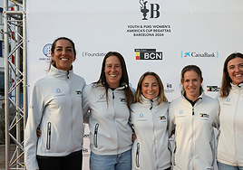 Referentes en femenino plural