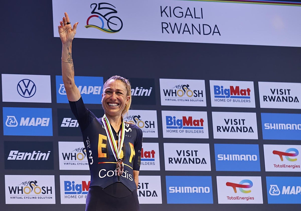 Mavi García, con su medalla de bronce