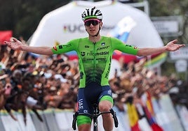 Un Pogacar imperial se sucede a sí mismo como campeón del mundo