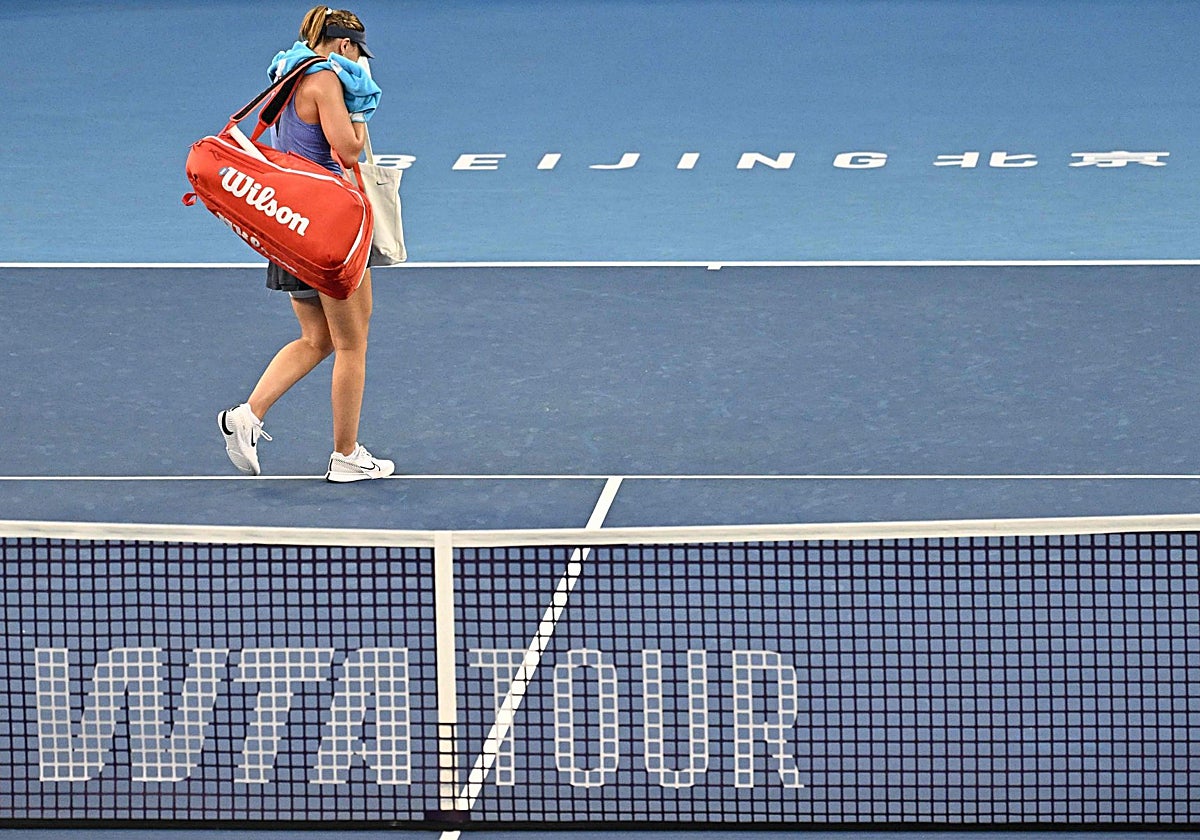 Paula Badosa se retira de la pista en Pekín