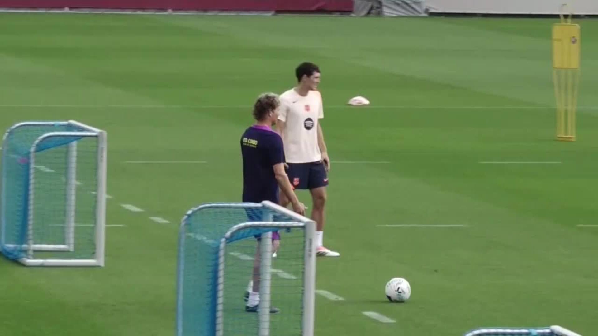Último entrenamiento del Barça antes del partido contra el Sevilla