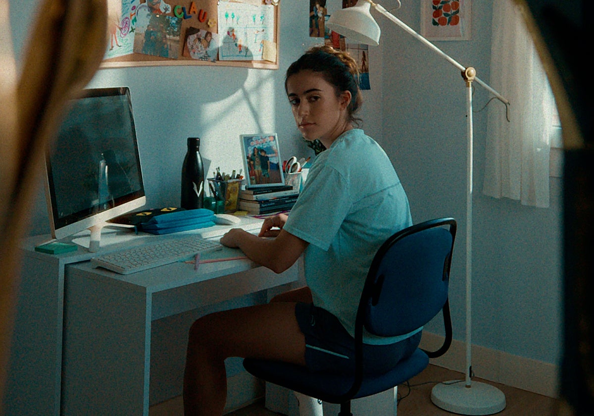 Imagen de Claudia Fernández durante la grabación del spot