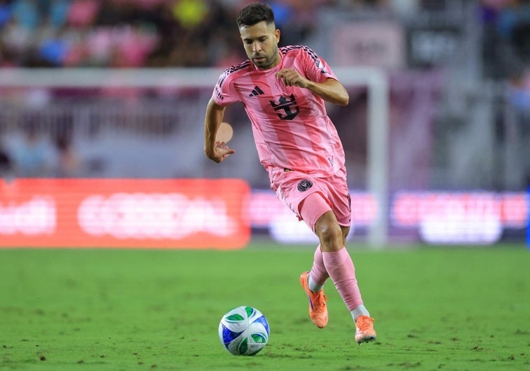 Inter Miami's Alba announces retirement