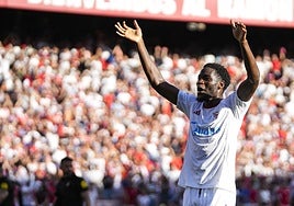 Almeyda moldea el crecimiento Agoumé, el diamante del Sevilla en futuros mercados