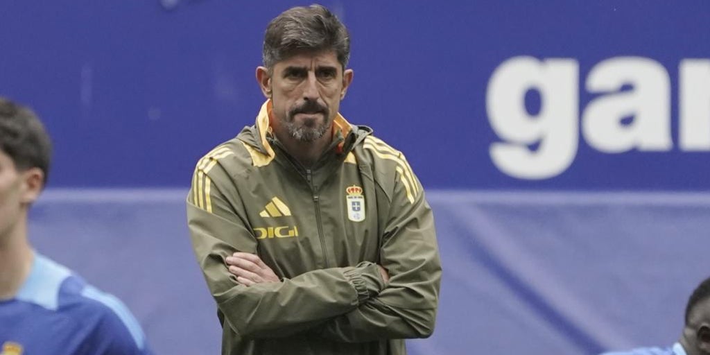 El Oviedo despide a Paunovic, primer entrenador que cae en Primera