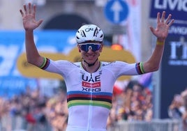 Pogacar, tras ganar su quinto Giro de Lombardía consecutivo