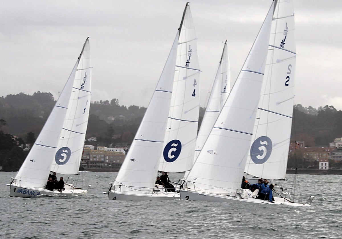 El J80 es el monotipo de referencia en el RCN Coruña y con el que se disputará el Troefeo Isabel Zendal