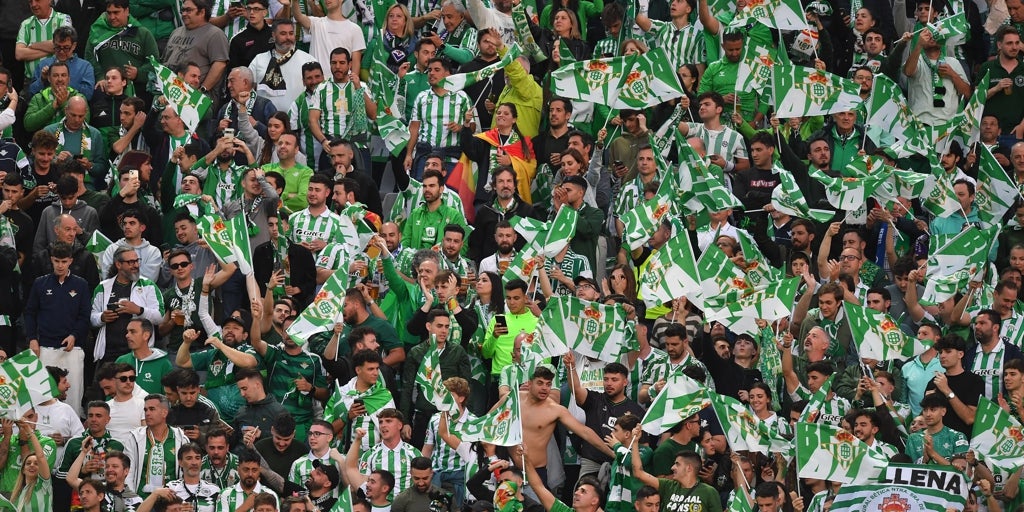 El Betis contará con el apoyo de más de 450 aficionados en Bélgica