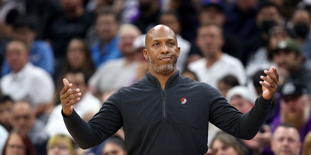 El FBI detiene al entrenador de los Blazers y al base de los Heat por relaciones con la mafia y apuestas ilegales